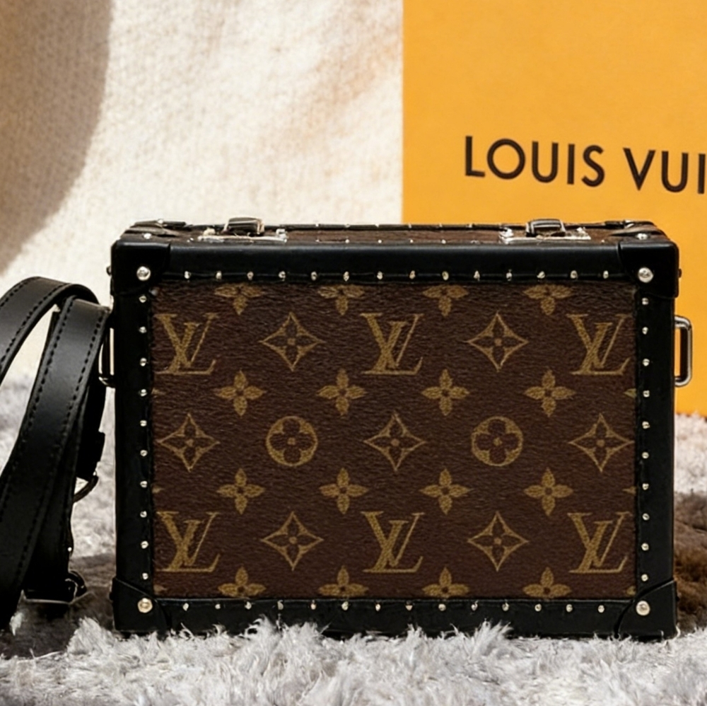 Louis Vuitton Clutch Box Monogram Macassar